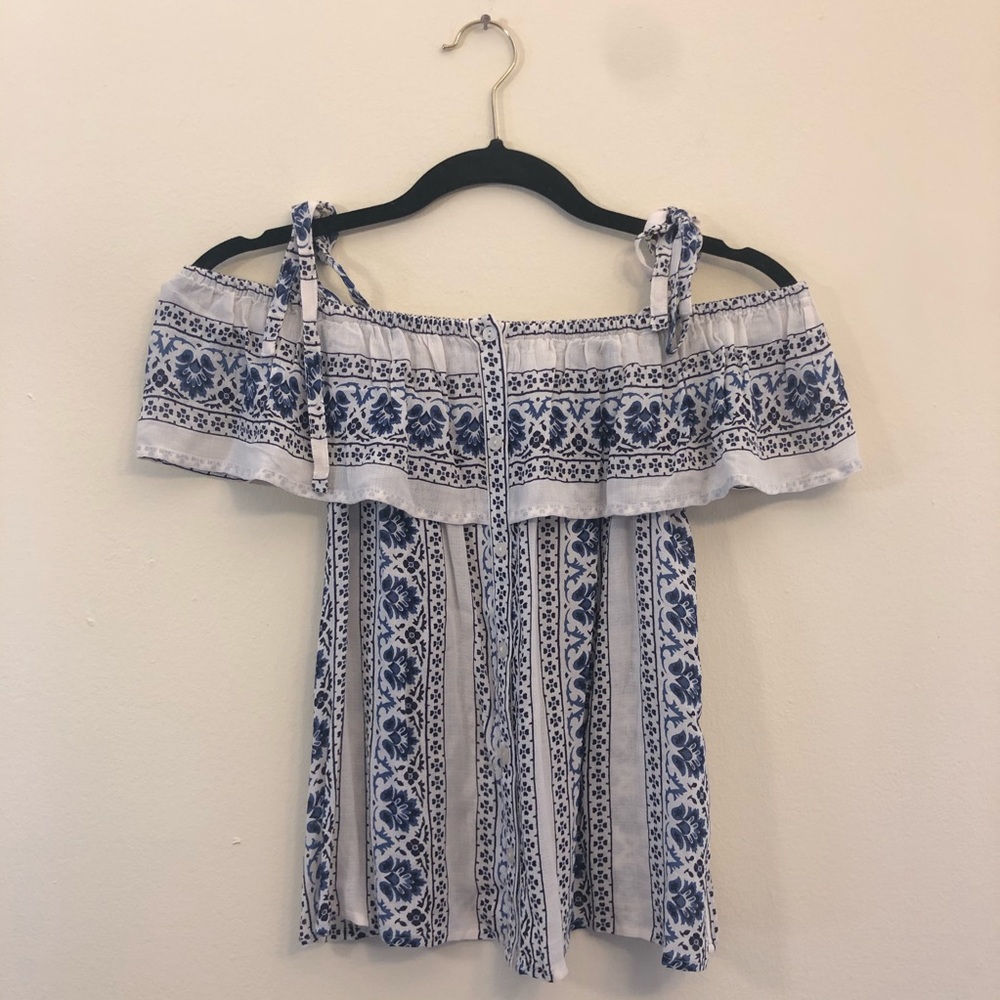 Lucky Brand off the shoulder blouse